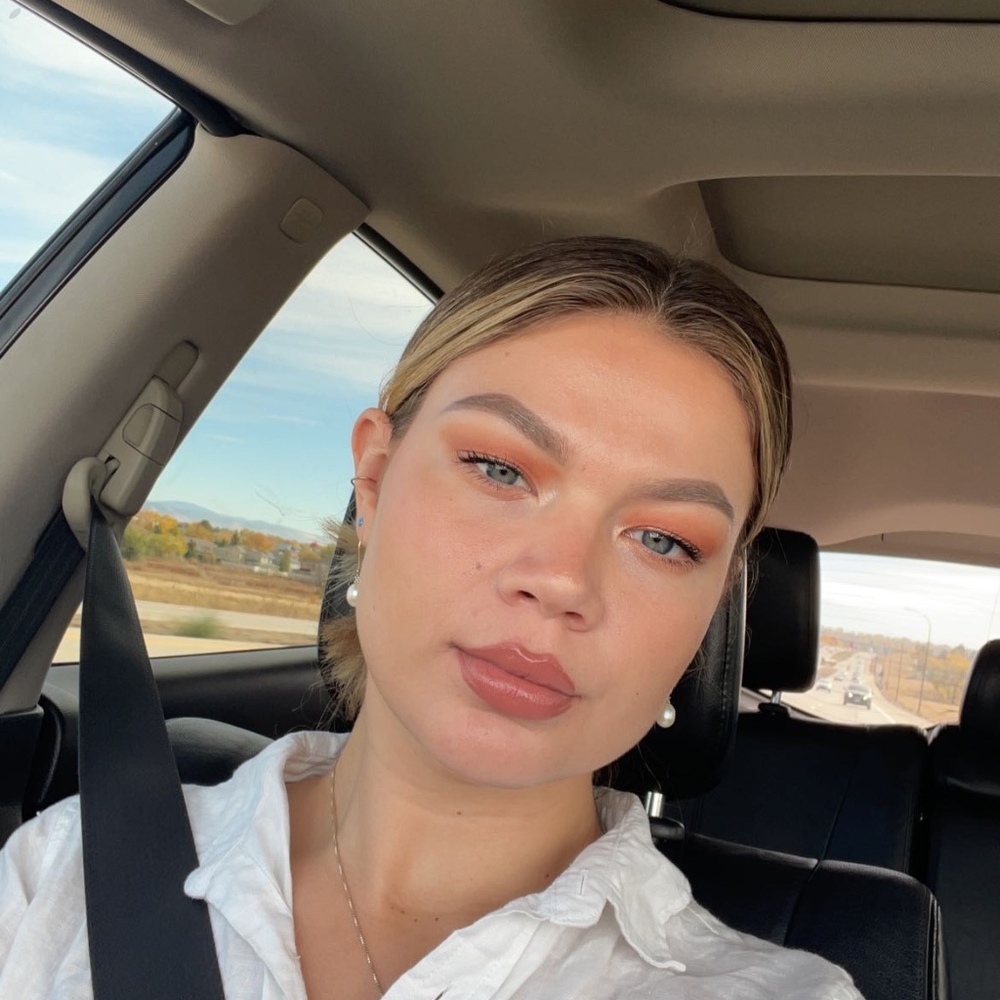 Meet your Posher, Makayla
